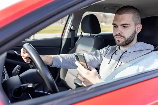 Distracted Driving in St. Louis: Is Your Phone More Important Than Your Life?